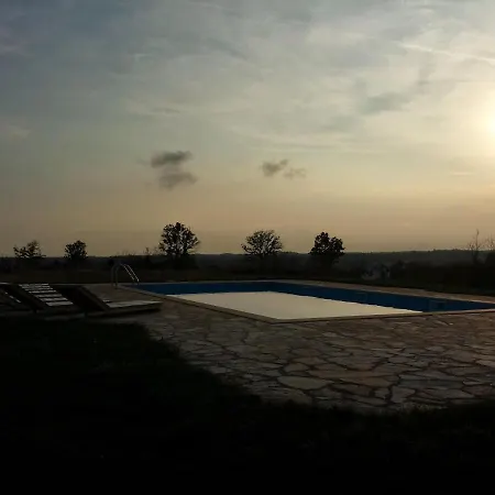 Stancia Cicada- At In Istria * Zminj