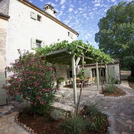 Stancia Cicada- At In Istria Villa